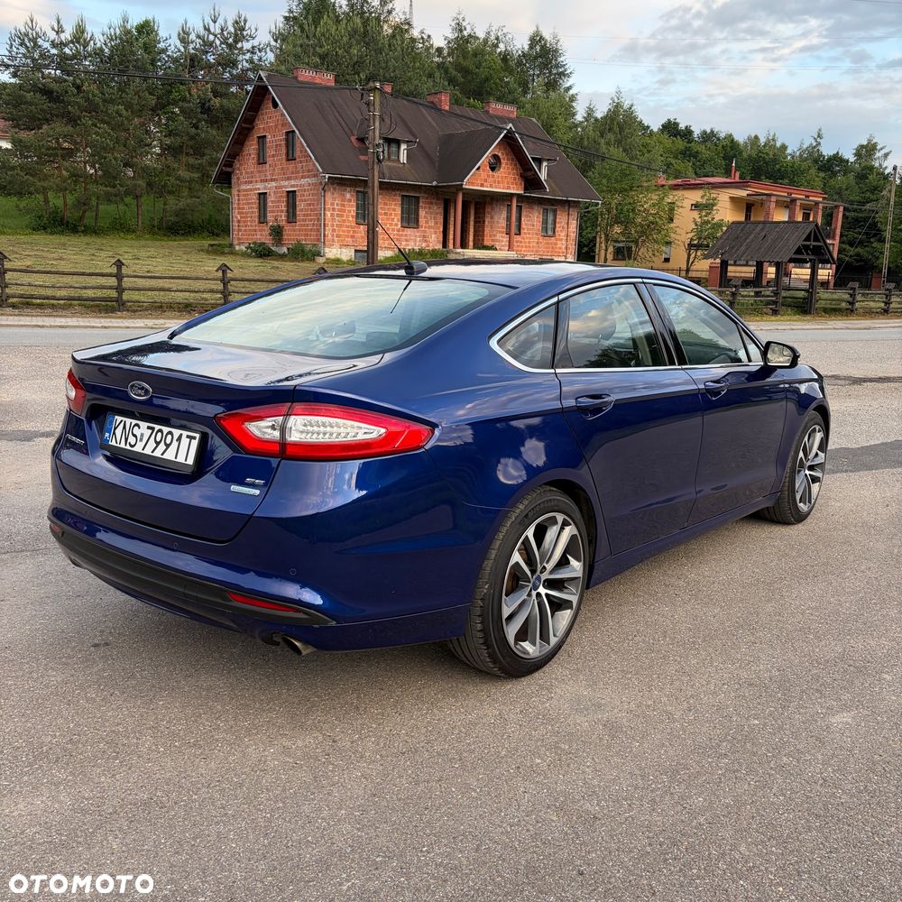 Ford Fusion - 7
