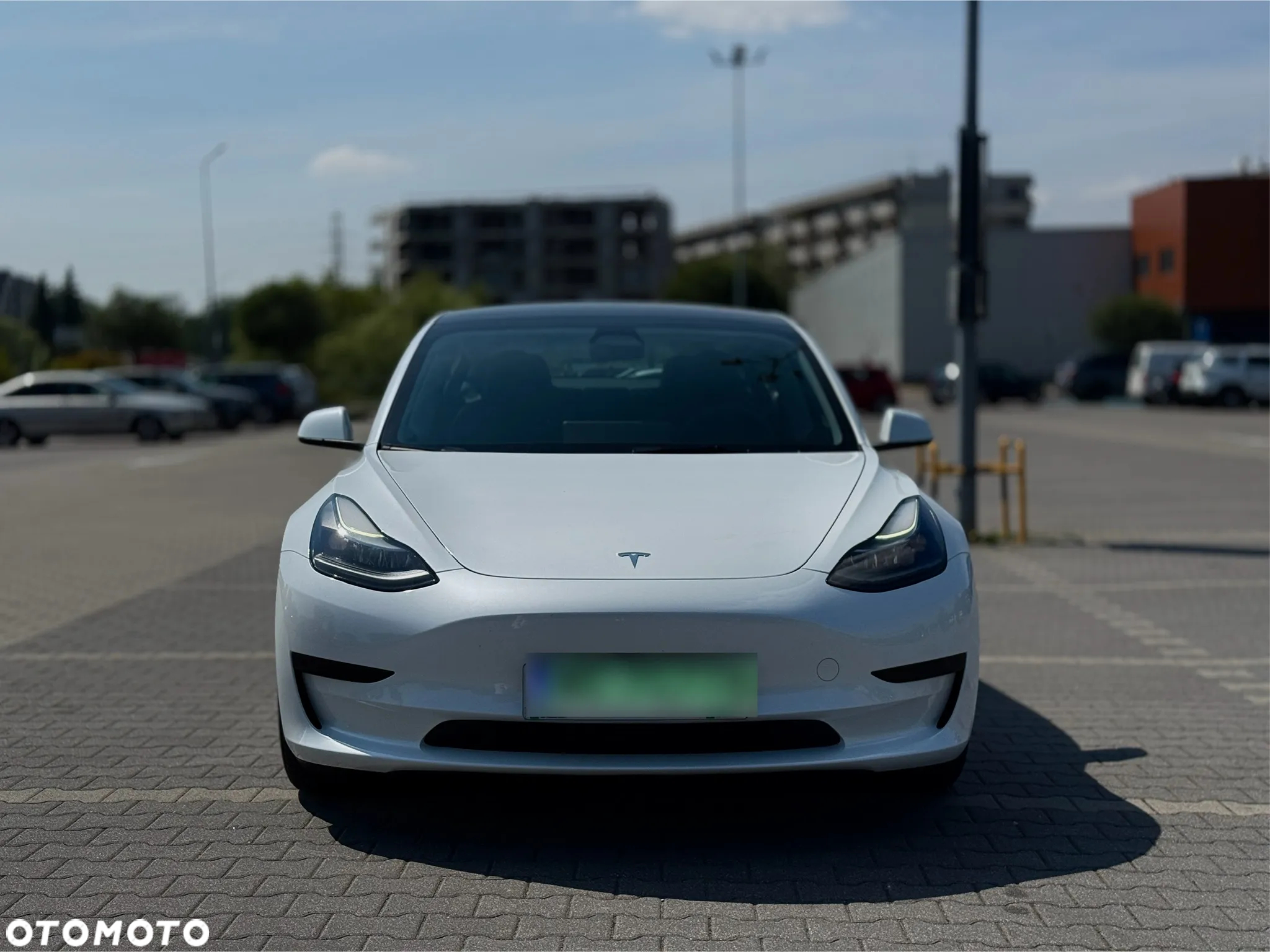 Tesla Model 3 - 2