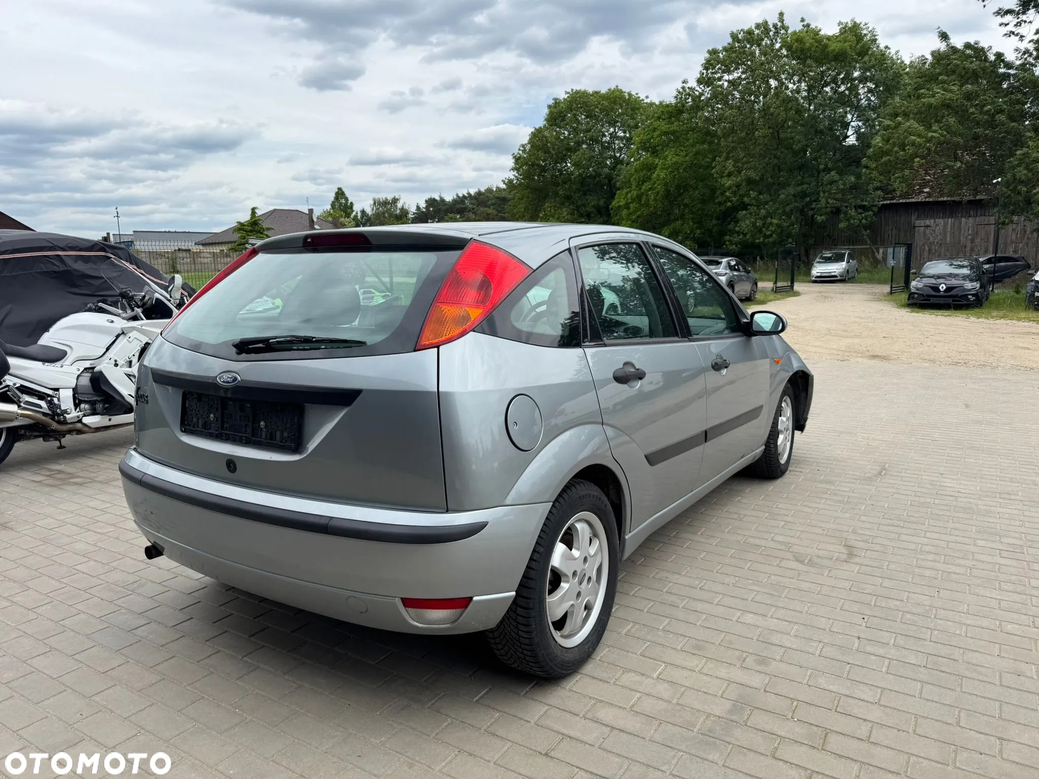 Ford Focus 1.6 16V Fun X - 4