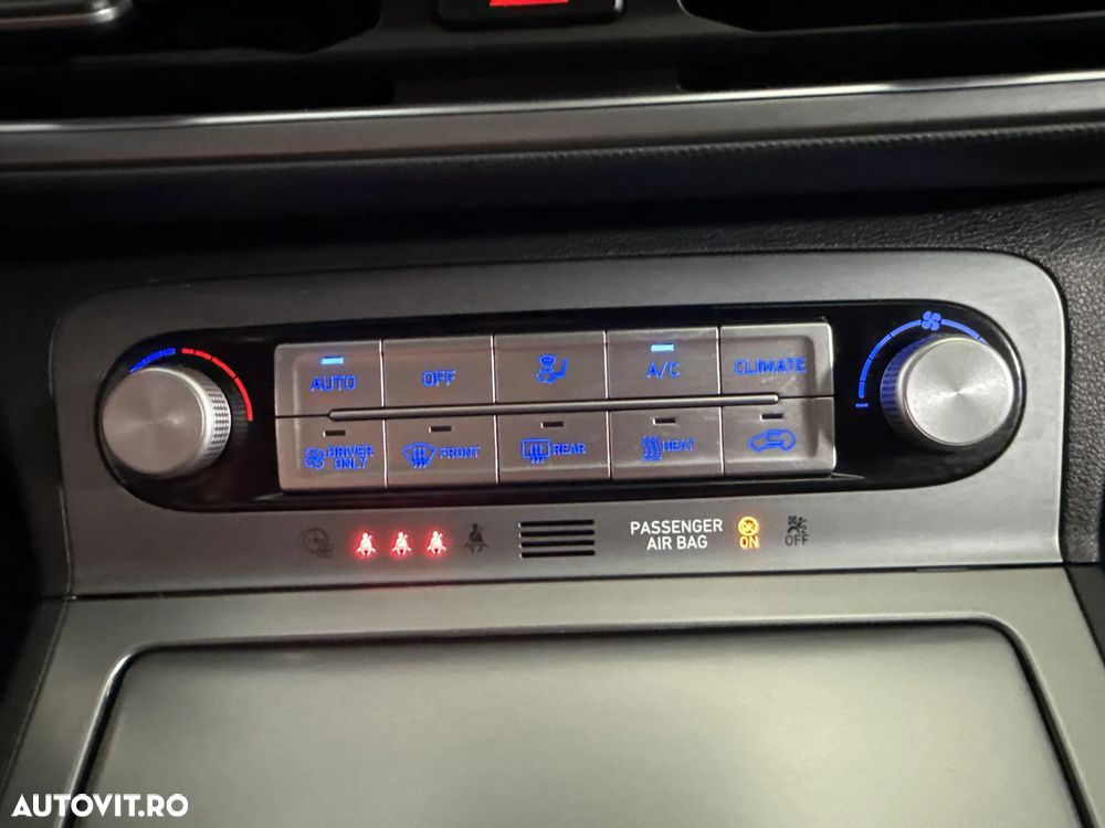Hyundai KONA - 19
