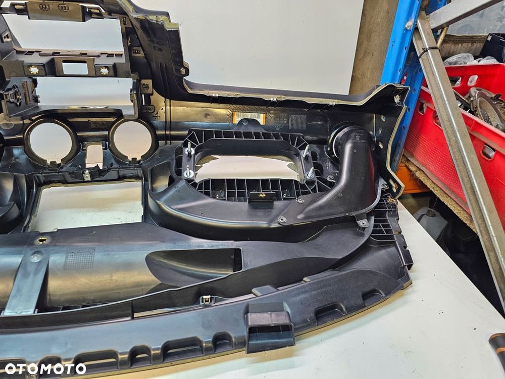 DESKA KOKPIT KONSOLA AUDI A1 8X USZKODZONA 8X1857033 - 7