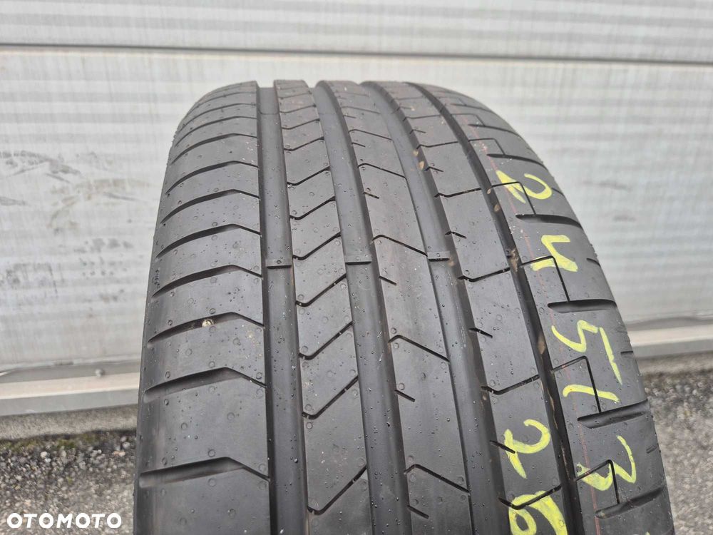 1x OPONA LETNIA 245/35/21 Pirelli P-Zero PZ4 2026R DEMO 96Y (MOS)