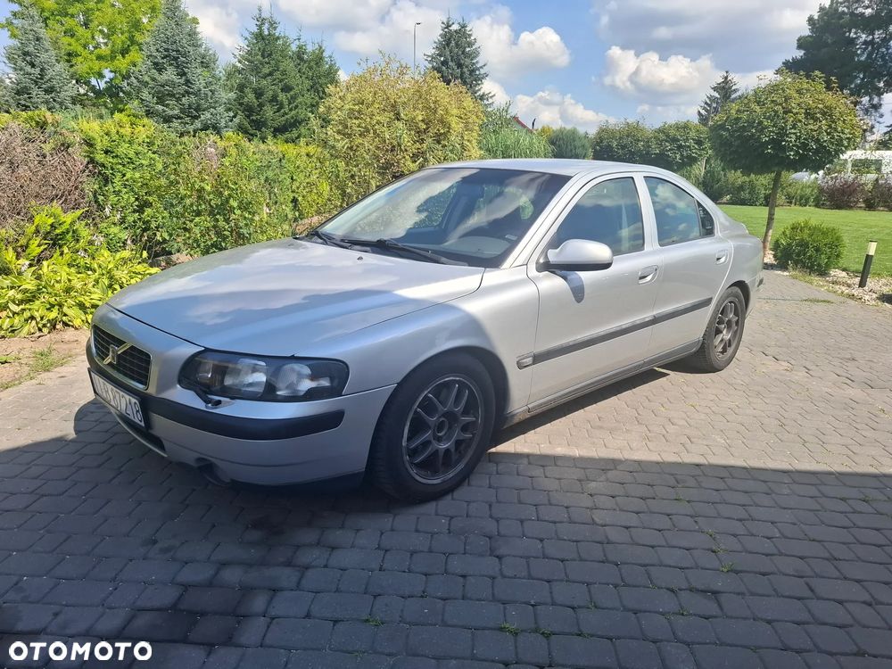 Volvo S60 - 1