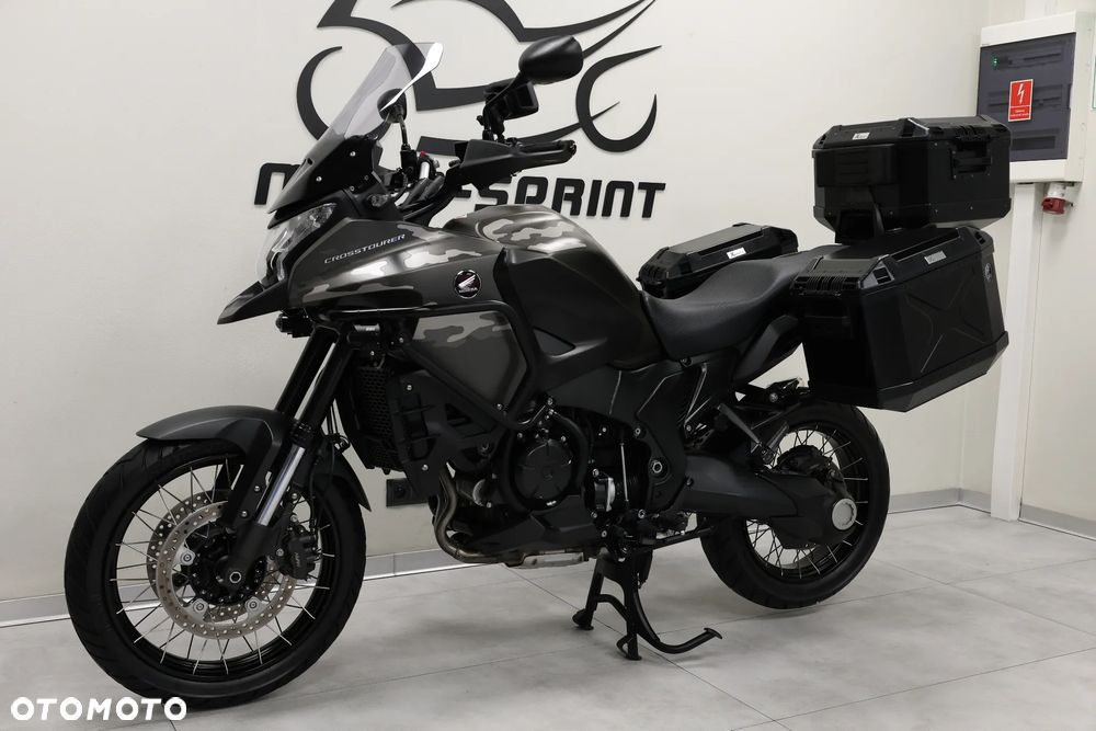 Honda VFR - 5