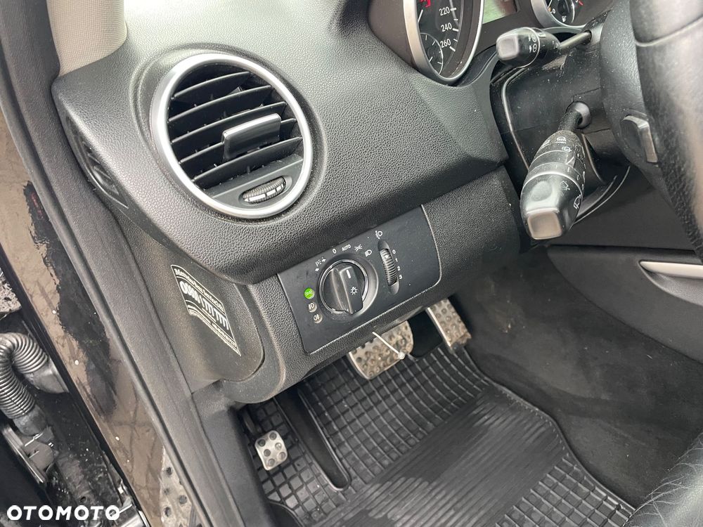 Mercedes-Benz ML - 29