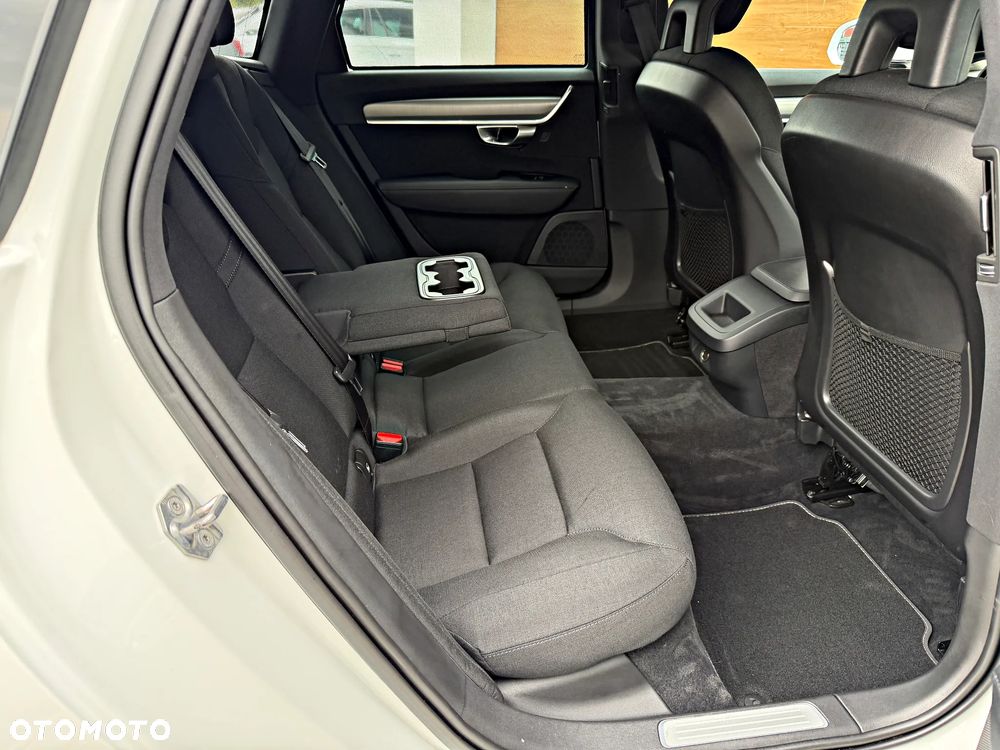 Volvo V90 D4 Geartronic Momentum - 28
