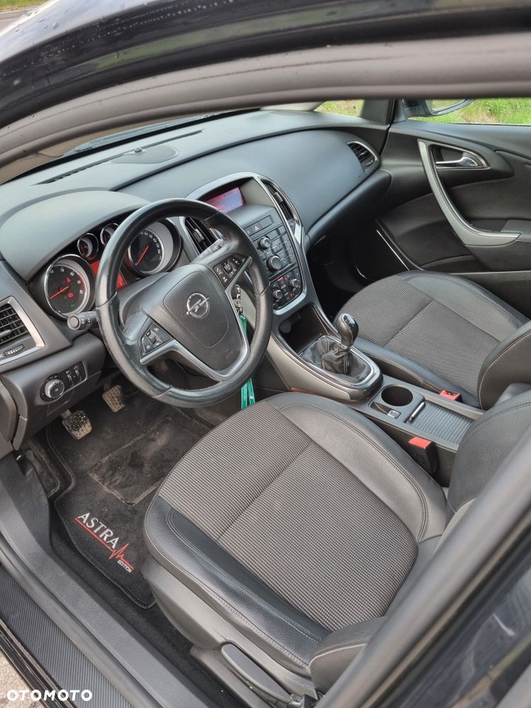 Opel Astra - 8