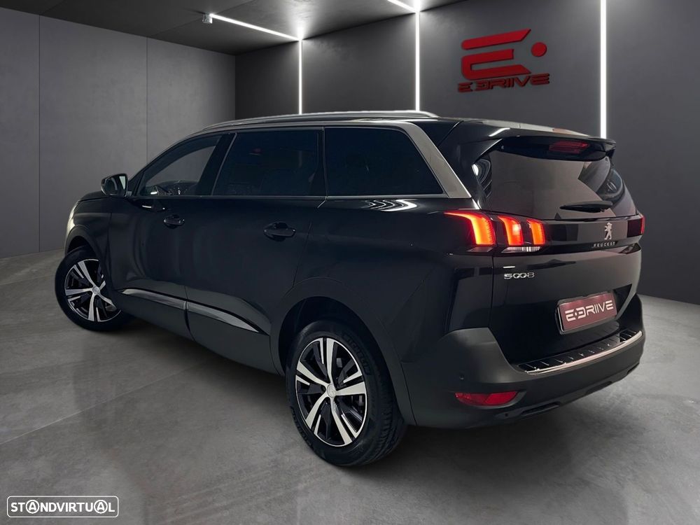 Peugeot 5008 1.2 PureTech Allure EAT8 - 7