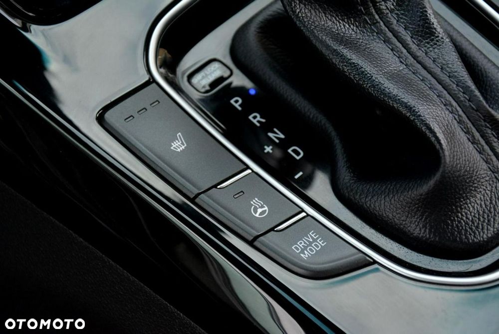 Hyundai i30 1.5 T-GDI 48V-Hybrid DCT Advantage - 28