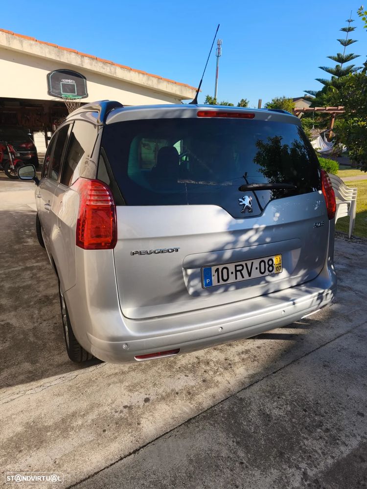 Peugeot 5008 1.6 HDi 7L Allure J17 - 3