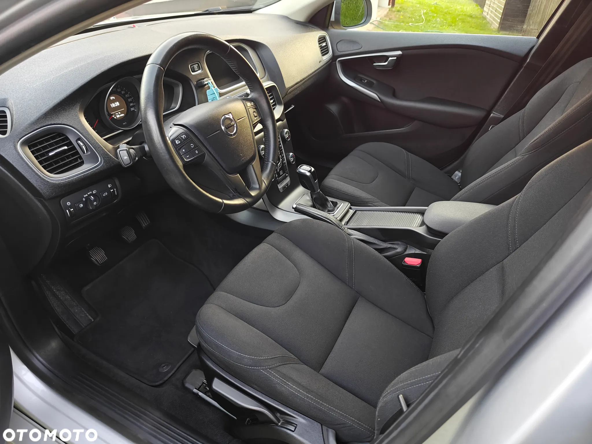 Volvo V40 D2 Drive-E Kinetic - 10