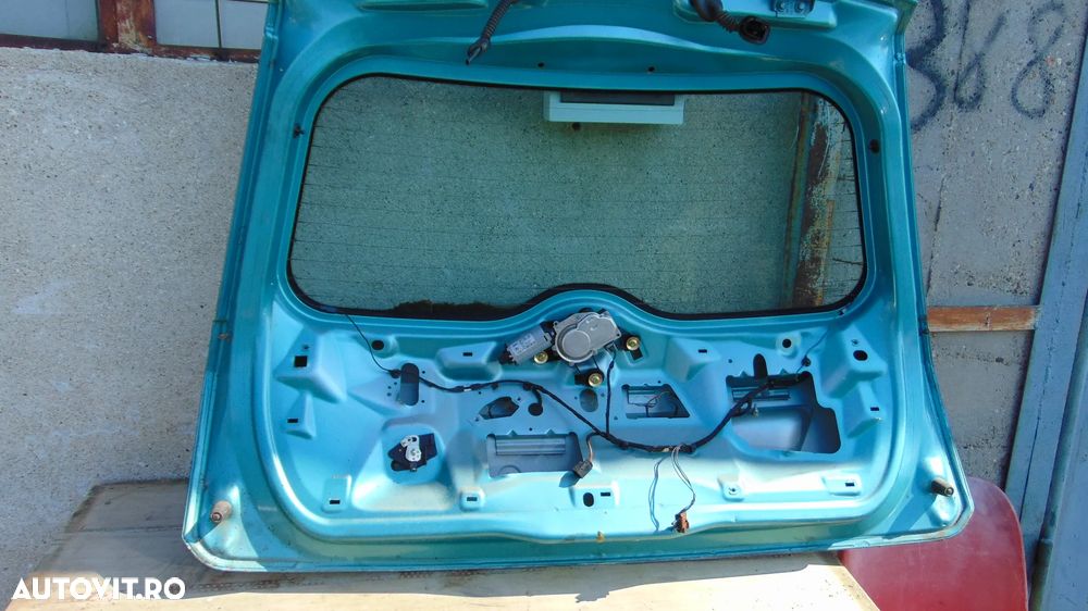 Haion cu luneta Ford Fiesta MK5 facelift an 2006 5 usi - 6