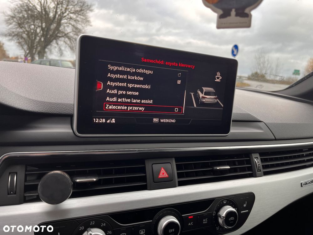 Audi A4 Avant 2.0 TDI Quattro S tronic - 23