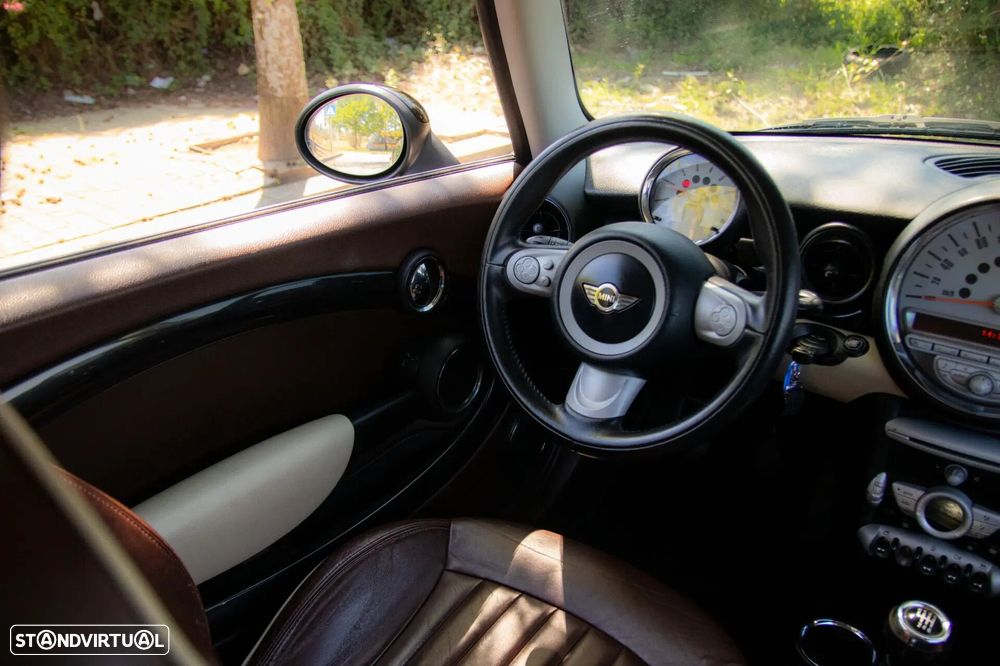 MINI Clubman Cooper D - 19