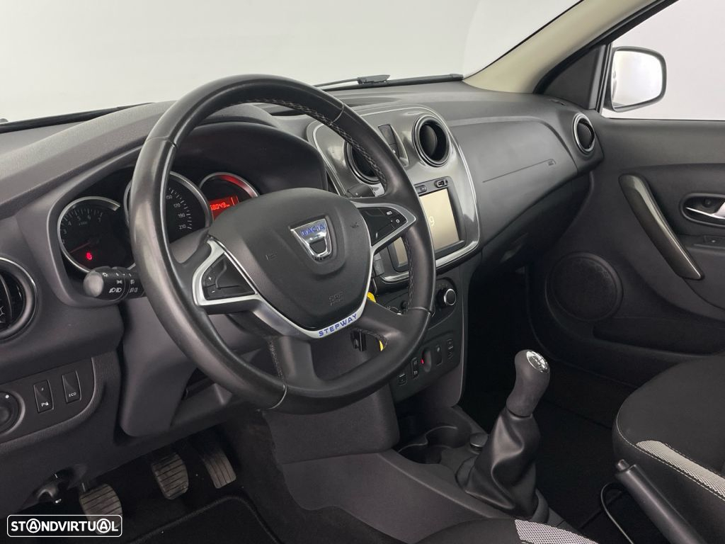 Dacia Logan MCV 0.9 TCe Stepway - 17