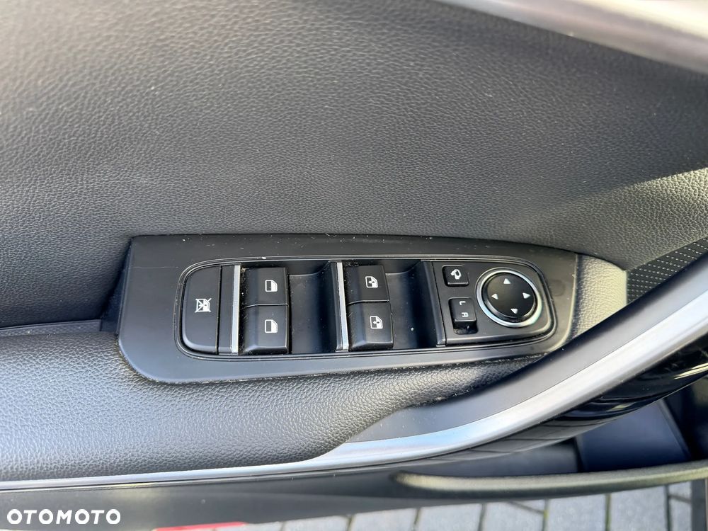 Kia Ceed 1.5 T-GDI L Business Line Plus DCT - 13
