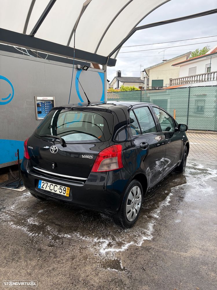 Toyota Yaris - 6