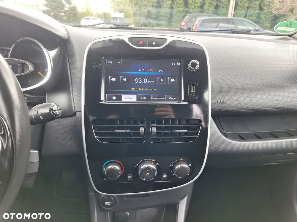 Renault Clio TCe 90 Paris - 22