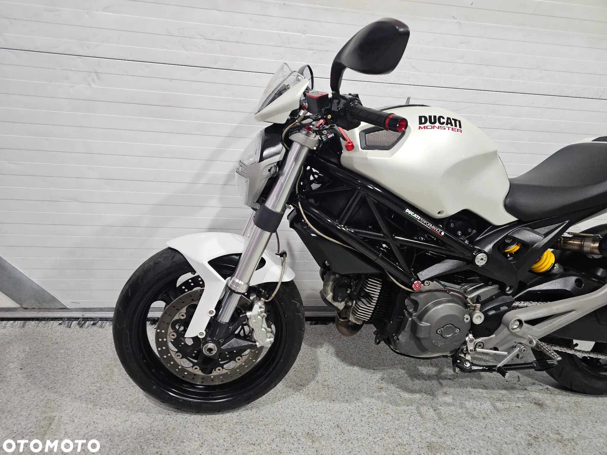 Ducati Monster - 8