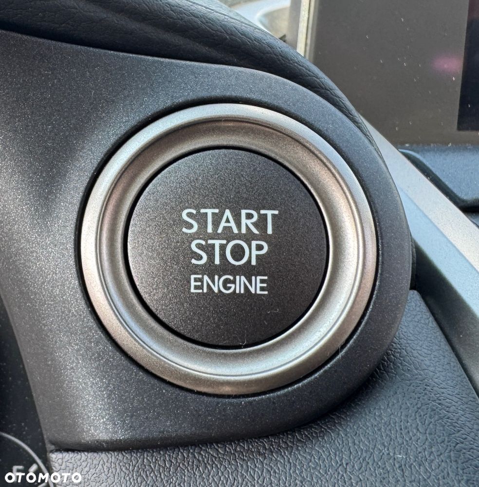 Lexus NX 300 - 35