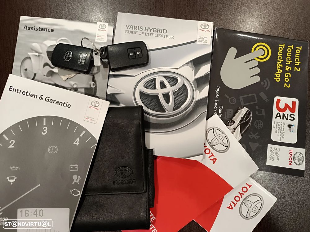 Toyota Yaris 1.5 HSD Comfort+Navi - 35