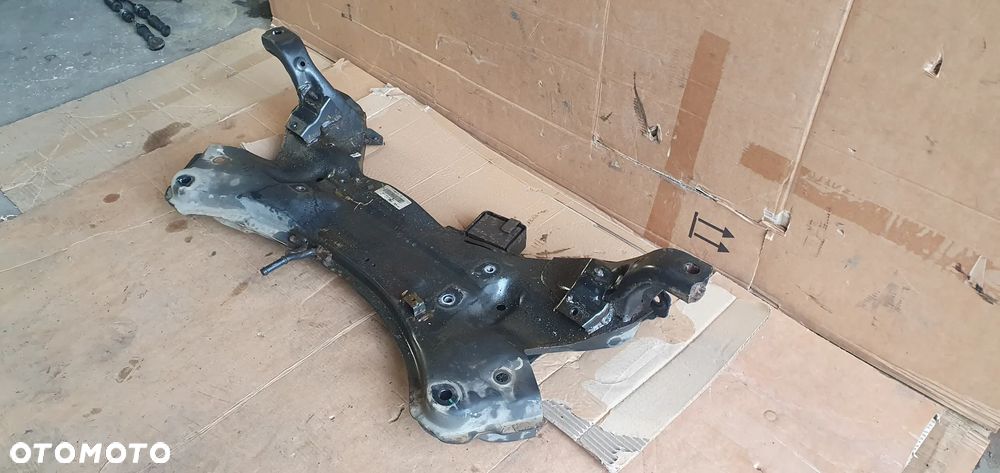 Wózek sanki belka zawieszenie przód Kia Sportage III 1.7 CRDI 62401-2Y300 - 3