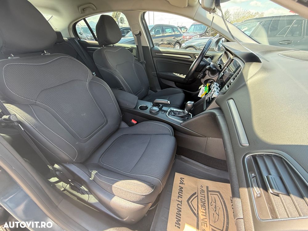 Renault Megane TCe 140 EDC GPF Zen - 19