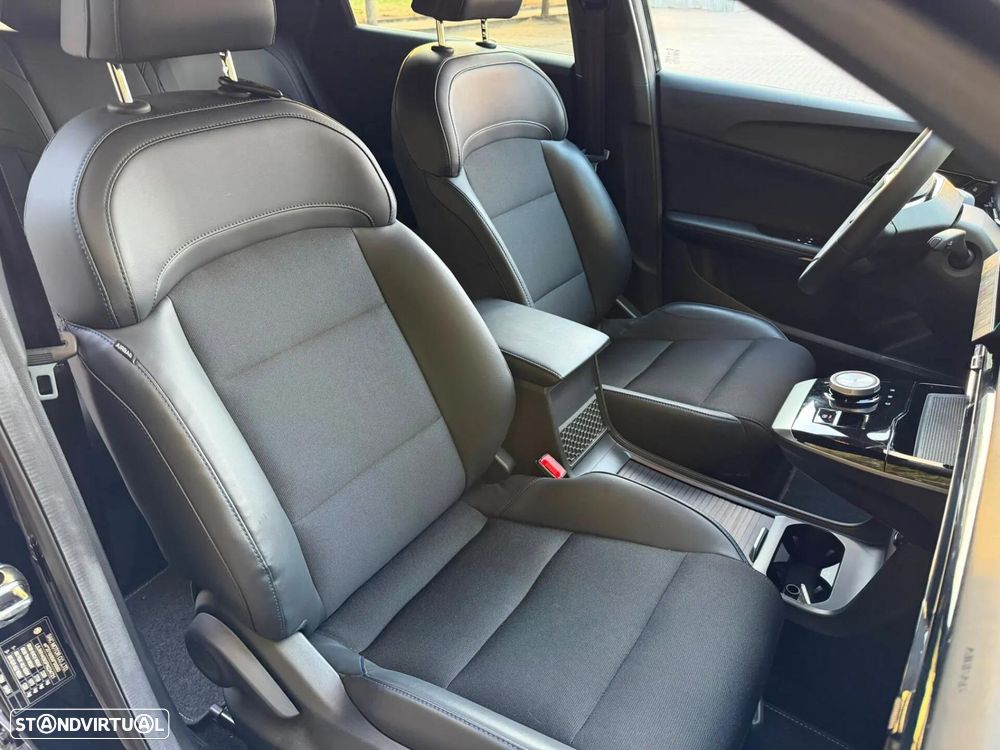 MG MG4 77 kWh Extended Range Luxury - 33