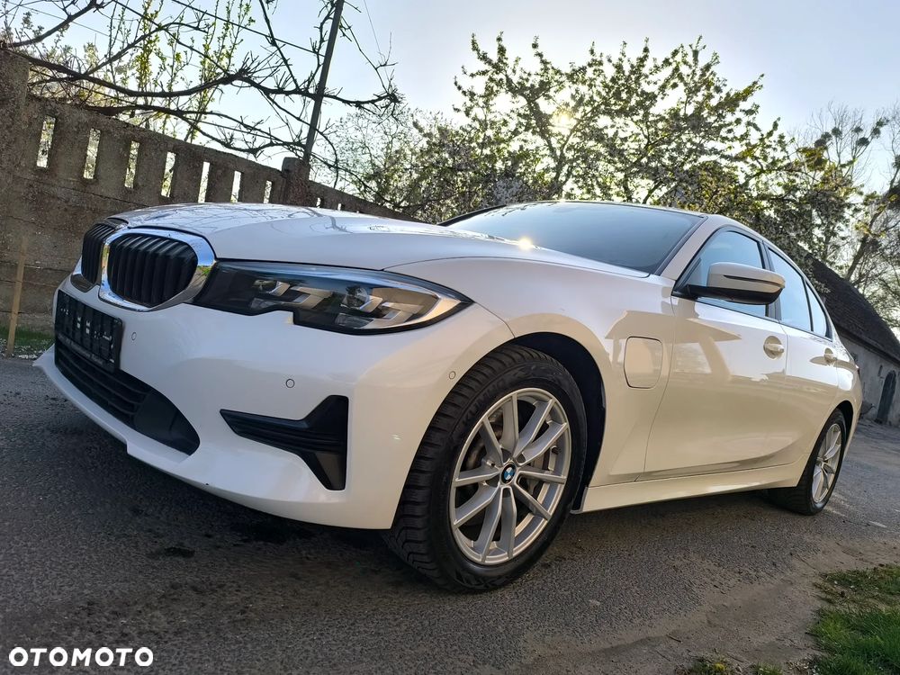 BMW Seria 3 330e iPerformance Sport Line - 2