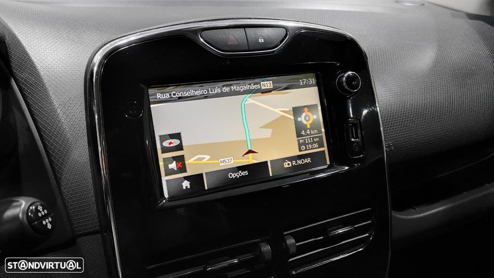 Renault Clio Sport Tourer 1.5 dCi Dynamique S - 27