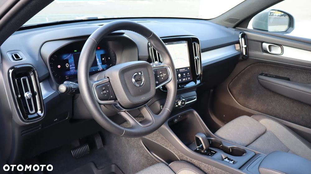 Volvo XC 40 B3 Core - 14