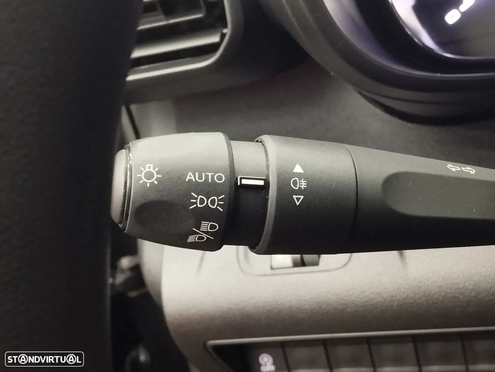 Toyota Proace City 1.5 D L2 Comfort - 15