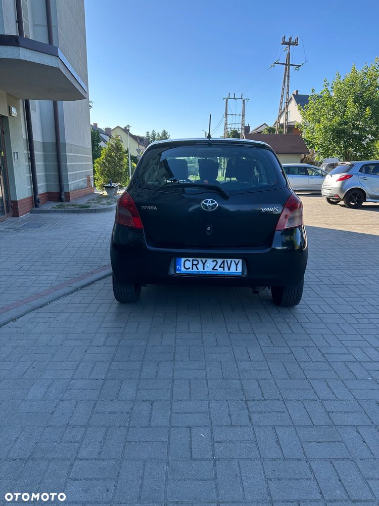 Toyota Yaris 1.4 D-4D Luna - 11