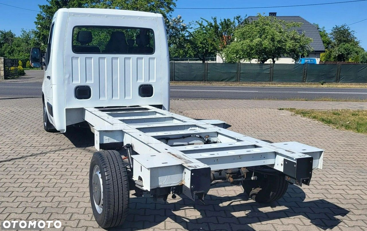 Renault Master 2.3 Dci 125 Km / Napęd tył / rozstaw 4,30 m - 3