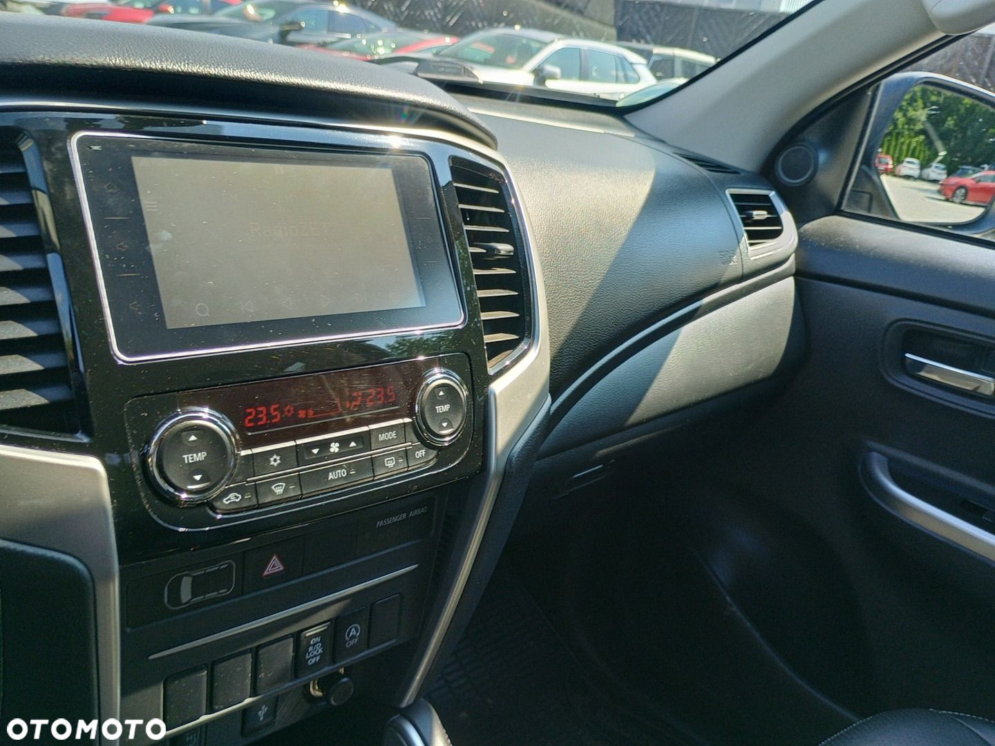 Mitsubishi L200 2.2 d DC Instyle Plus - 19