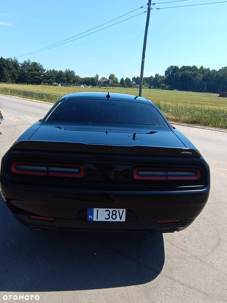 Dodge Challenger - 3