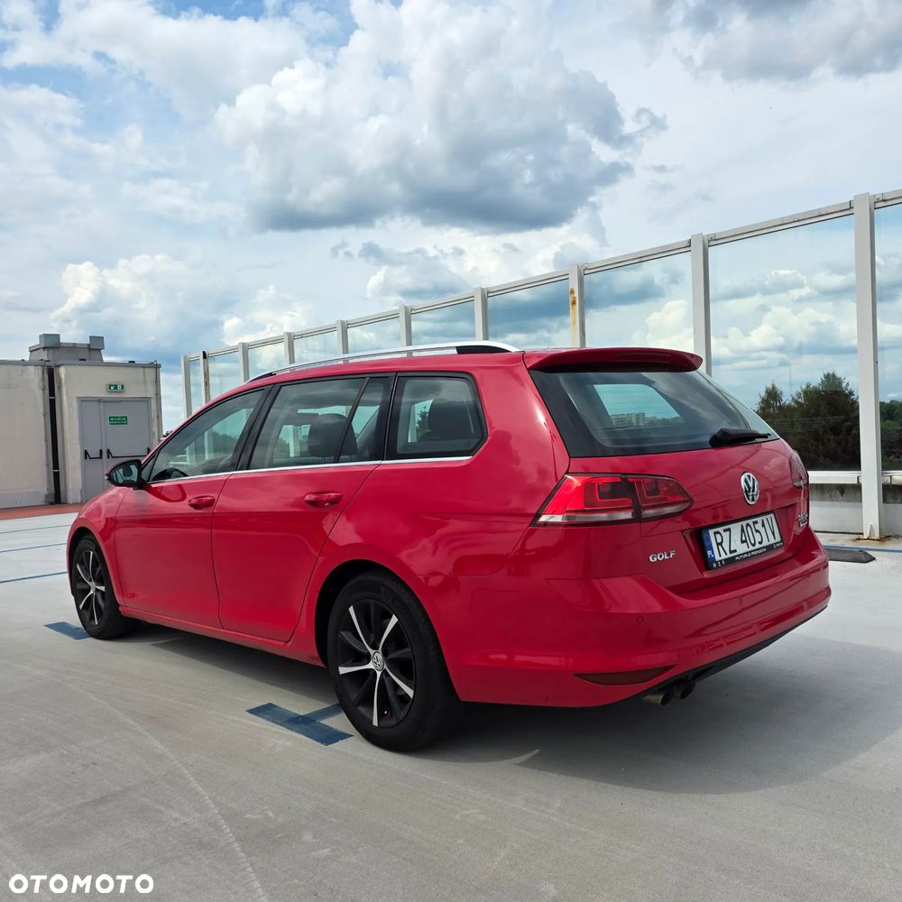 Volkswagen Golf - 4
