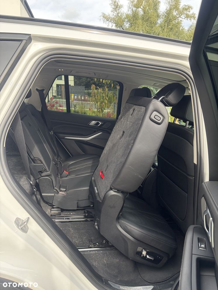 BMW X5 xDrive30d mHEV - 28