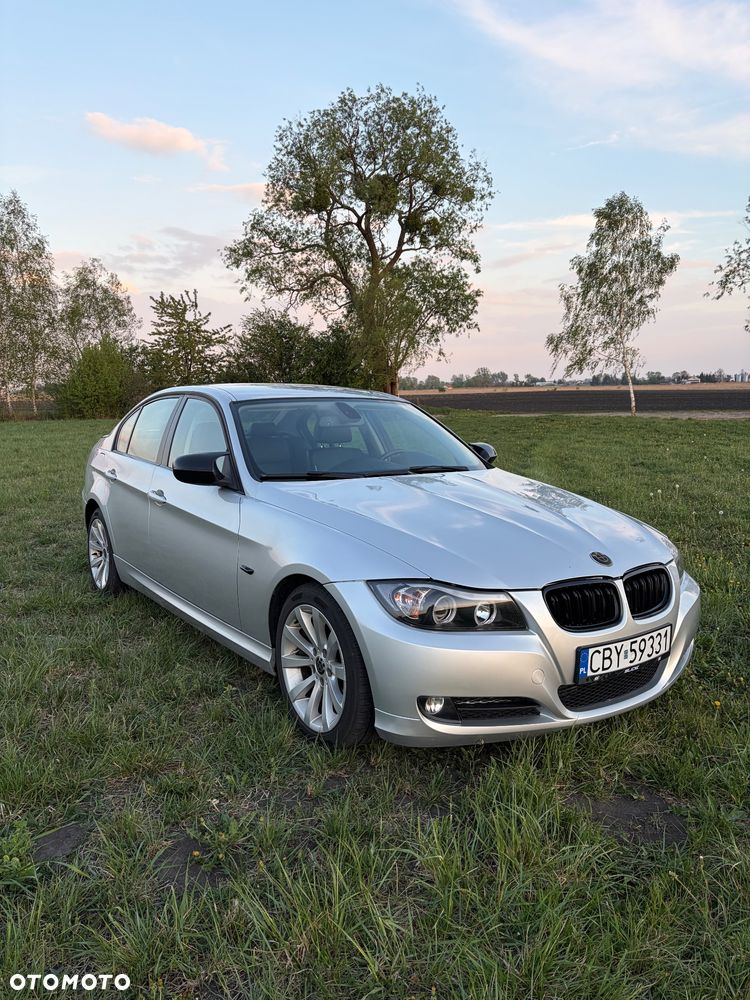 BMW Seria 3 318d - 3