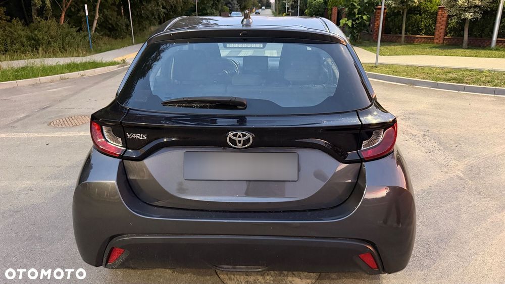 Toyota Yaris - 25