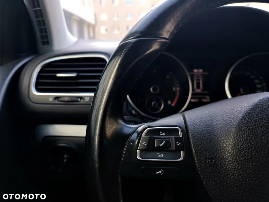 Volkswagen Golf 2.0 TDI DPF Comfortline - 21