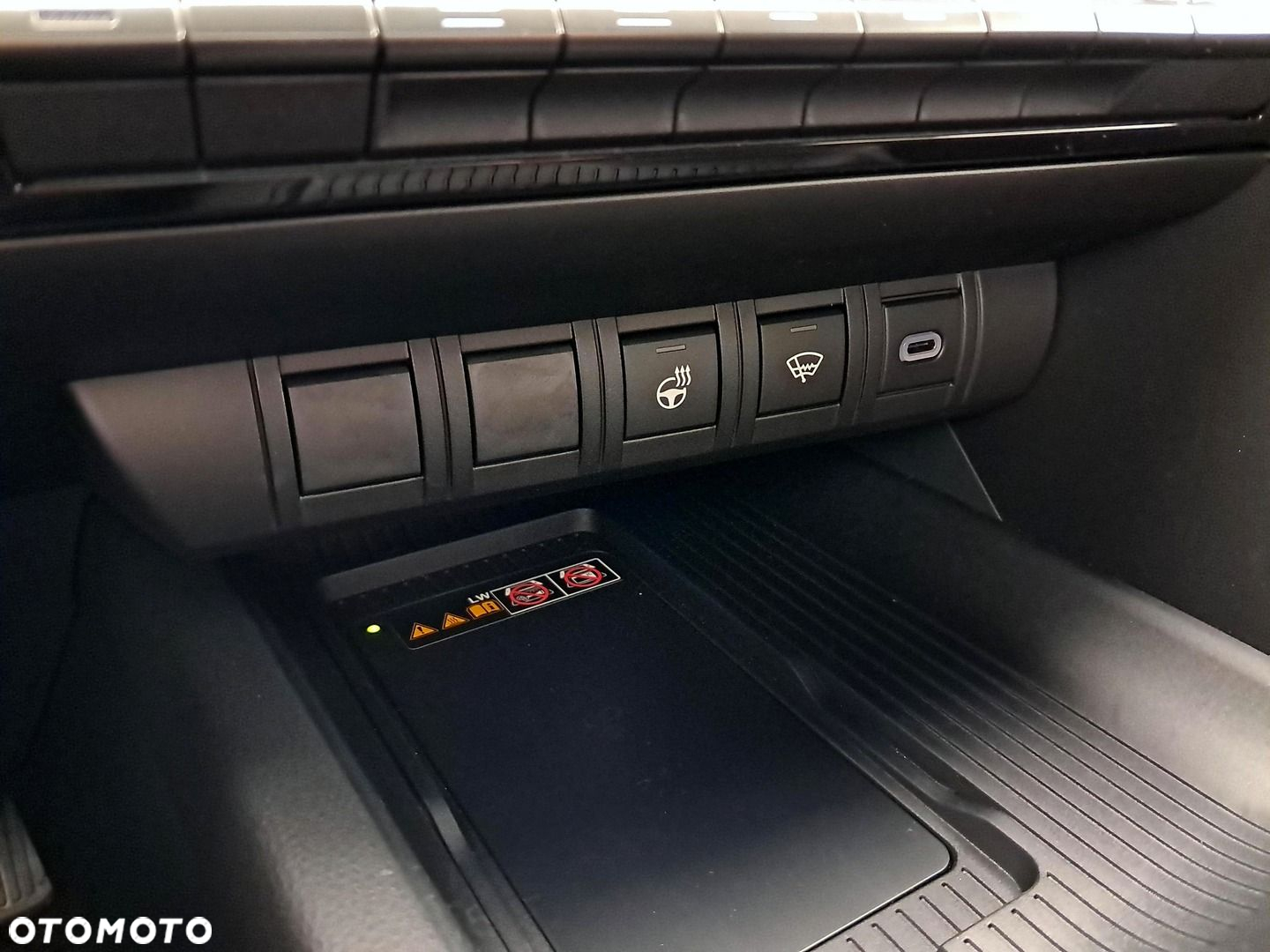 Toyota C-HR - 24