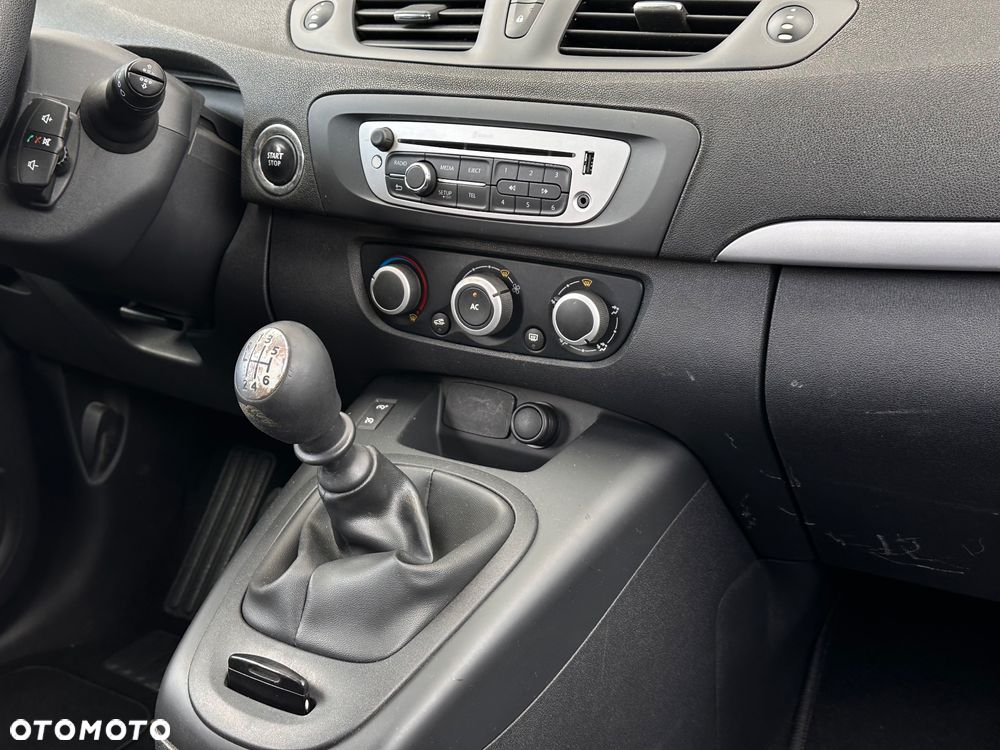 Renault Scenic 1.6 16V 110 TomTom Edition - 17