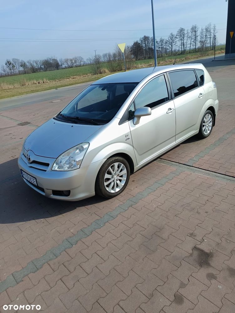Toyota Corolla Verso 2.0 D-4D Prestige - 1