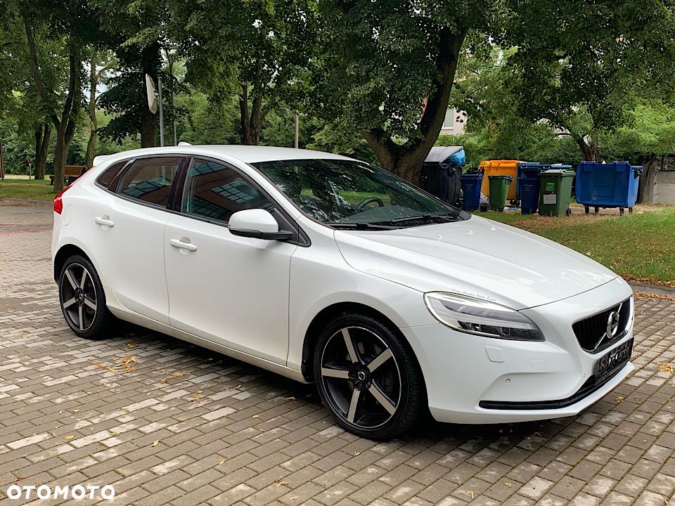 Volvo V40 - 22