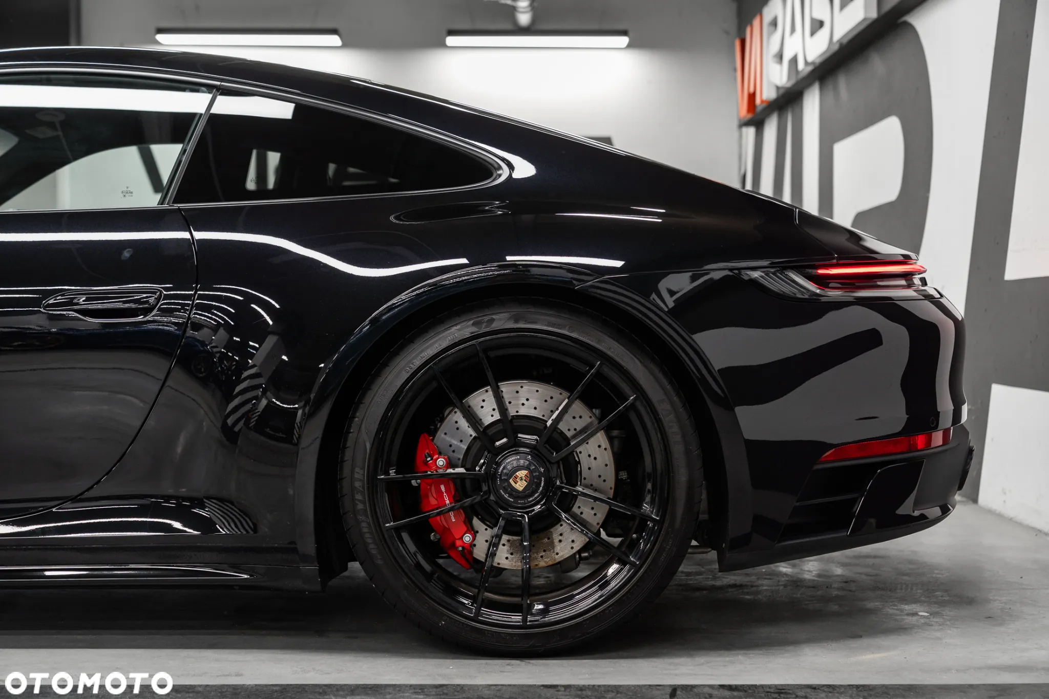 Porsche Carrera GT - 3
