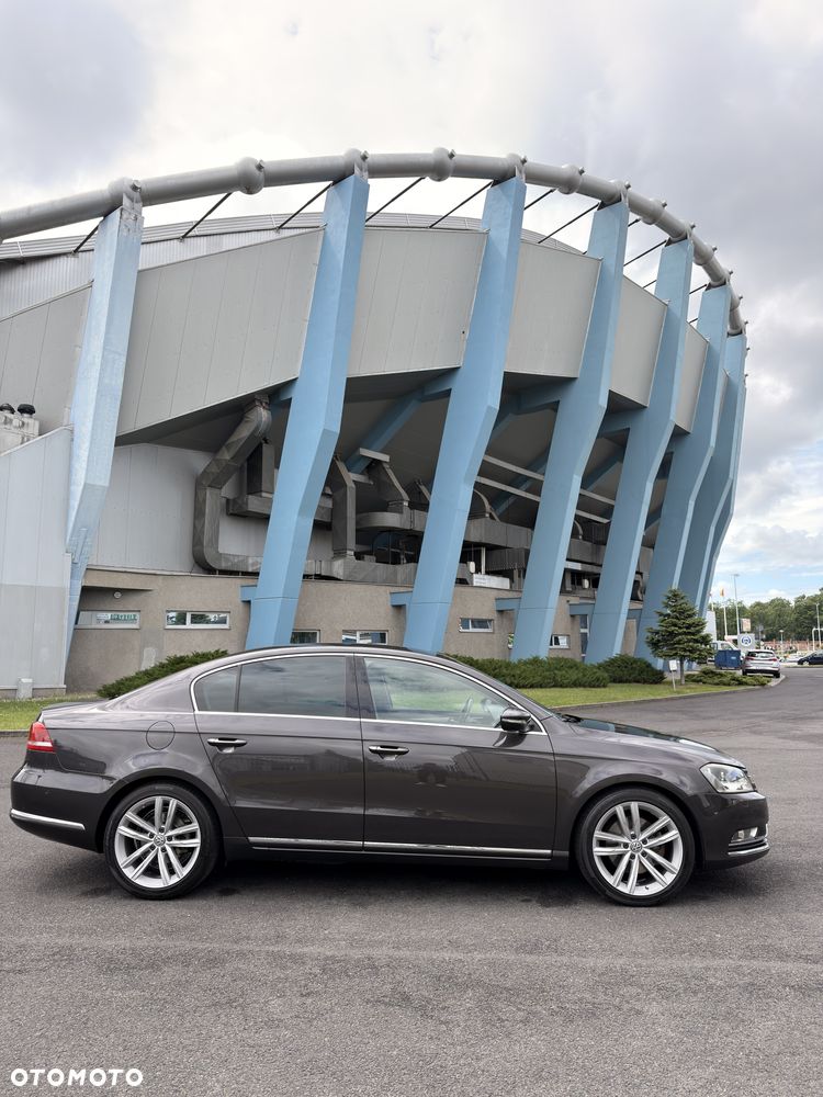 Volkswagen Passat 2.0 TDI DPF Highline DSG - 2