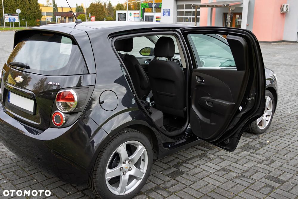 Chevrolet Aveo - 11