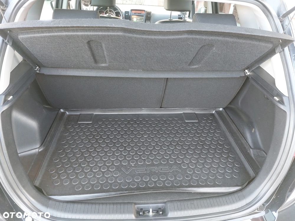 Kia Venga 1.4 CVVT Dream Team Edition - 16