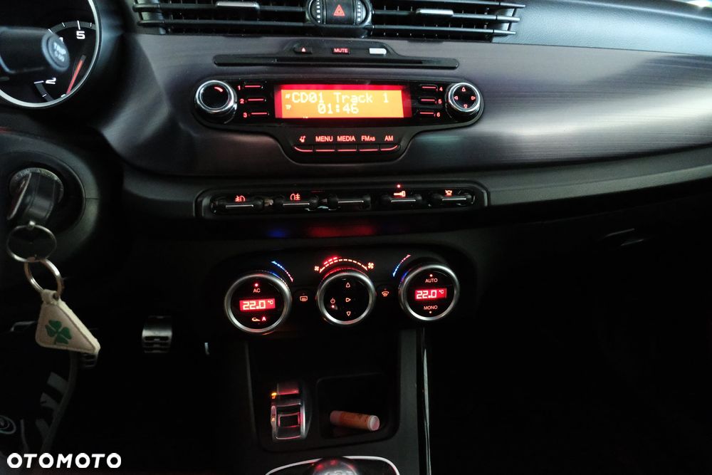 Alfa Romeo Giulietta 1.8 TBi 16V Quadrifoglio Verde - 10